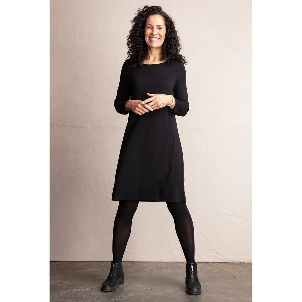 Habitat Womens Dress Size Medium 55988 Black Long Sleeve Scoop Neck Pockets NEW